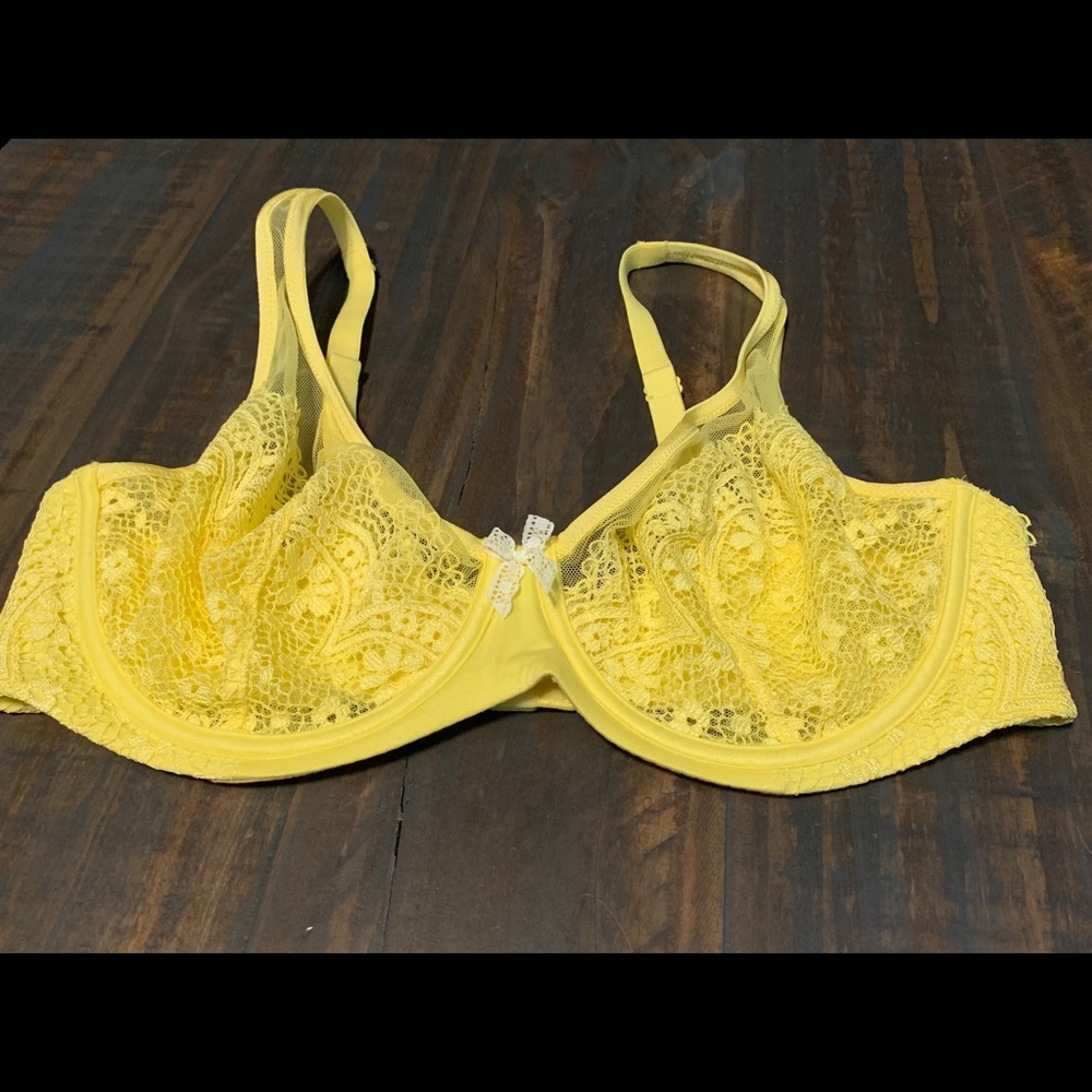 Victoria’s Secret Body unlined Demi